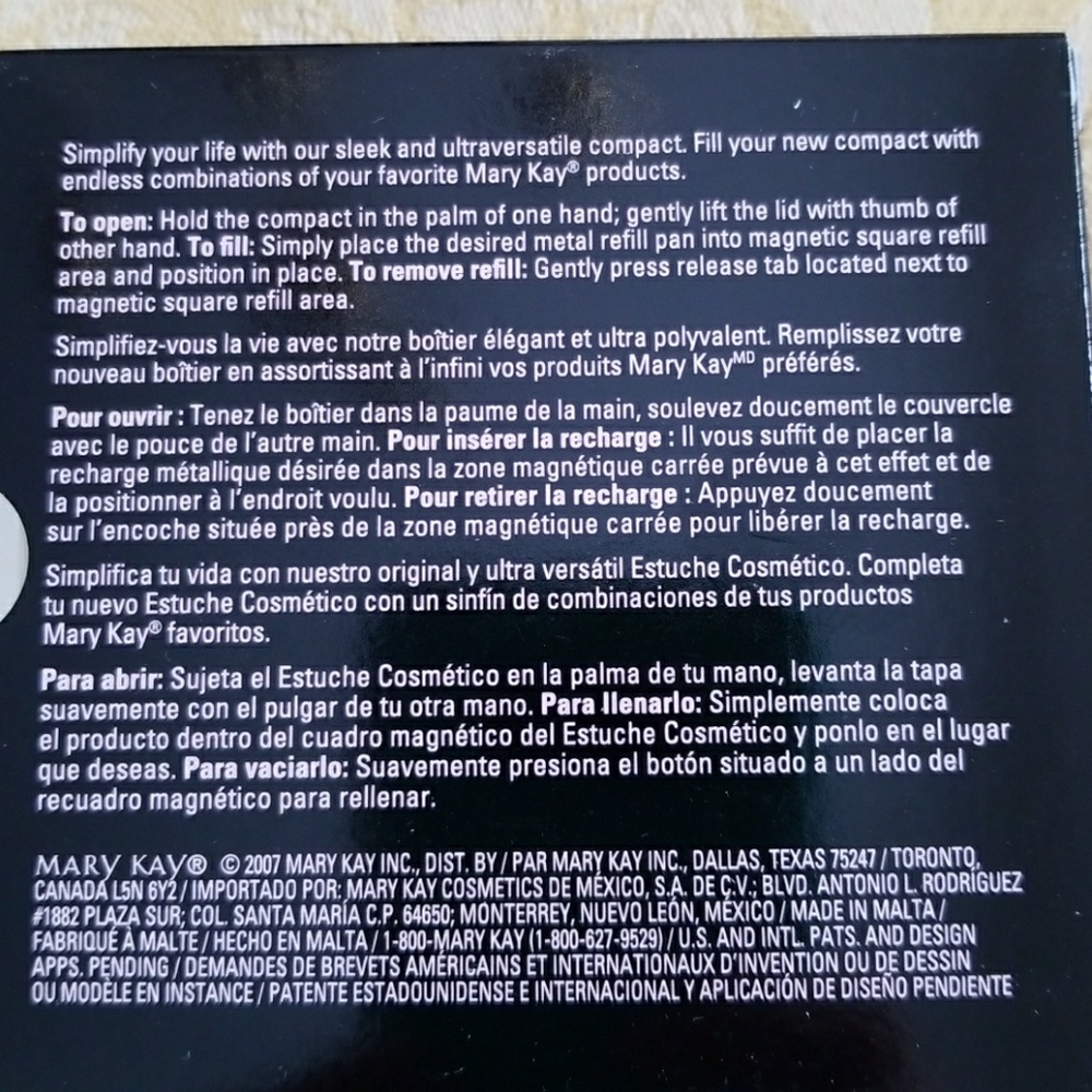 Mary Kay Compact - Picture 5 of 5